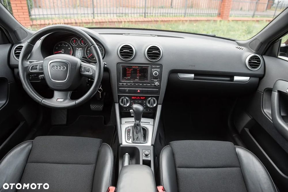 Audi A3 Sportback 2.0 TFSI (DSG) S tronic S line Sportpaket plus - 16