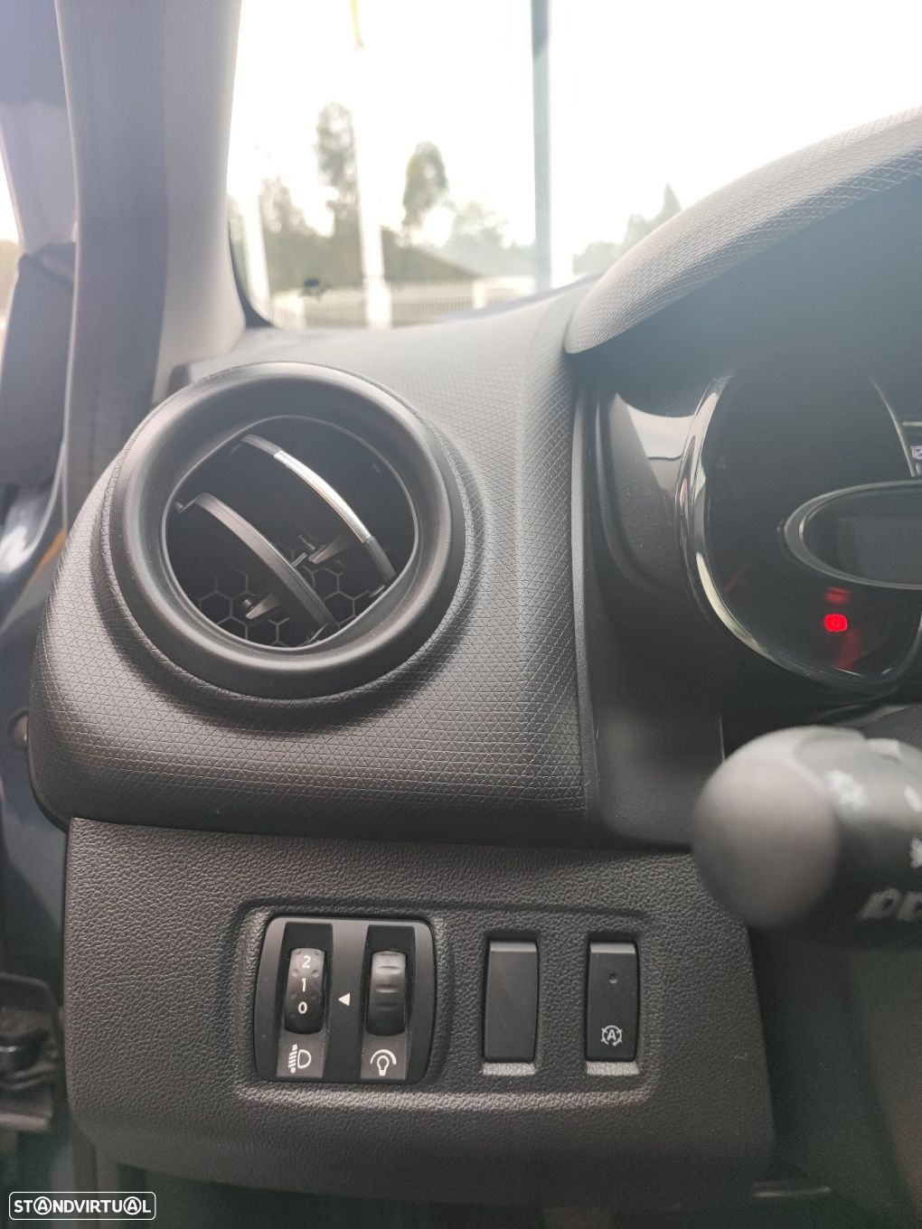 Renault Clio 1.5 dCi Zen - 10