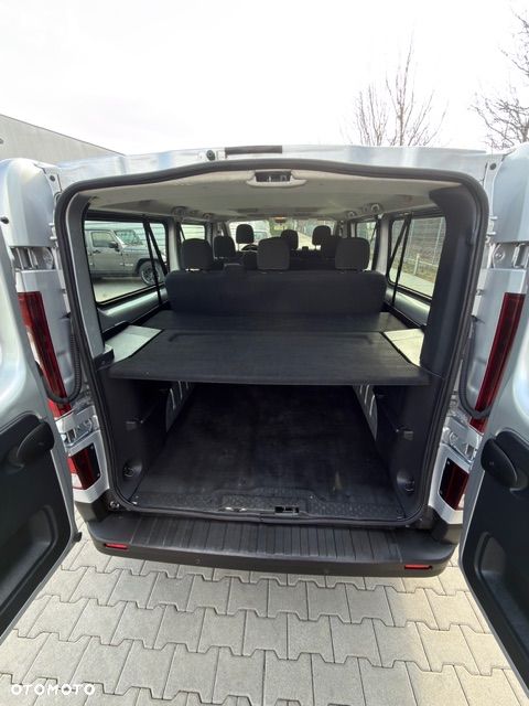 Renault Trafic Grand 1.6 dCi - 10