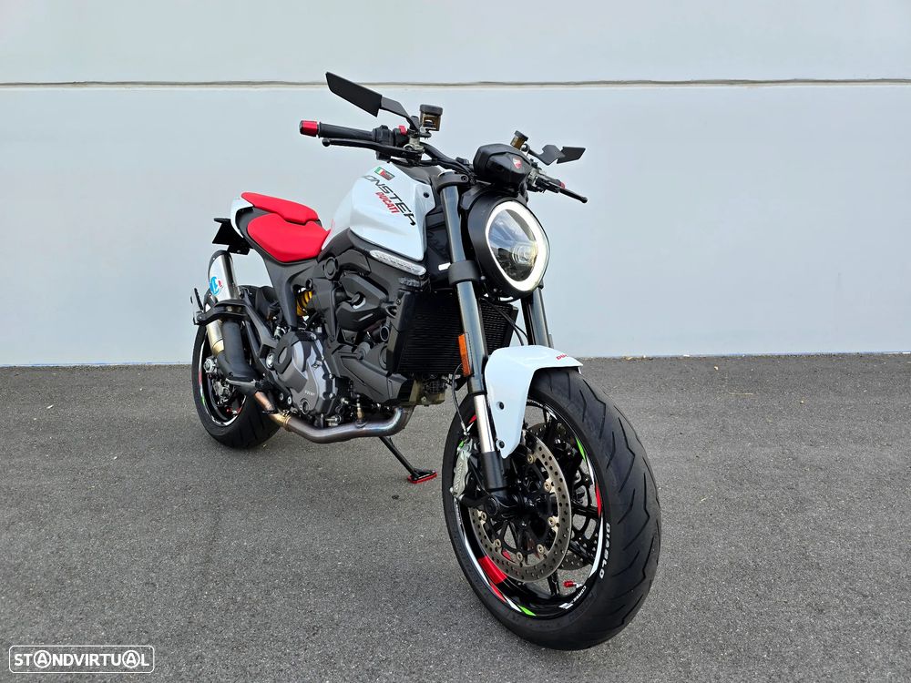 Ducati Monster 937 - 1