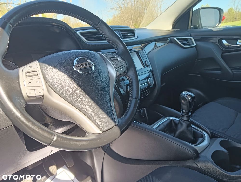 Nissan Qashqai 1.2 DIG-T N-Vision - 18