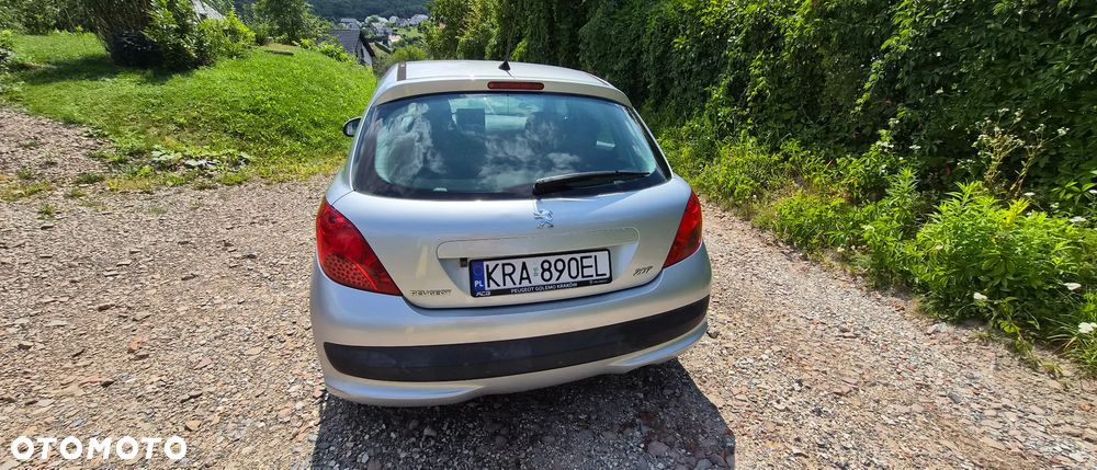 Peugeot 207 - 3