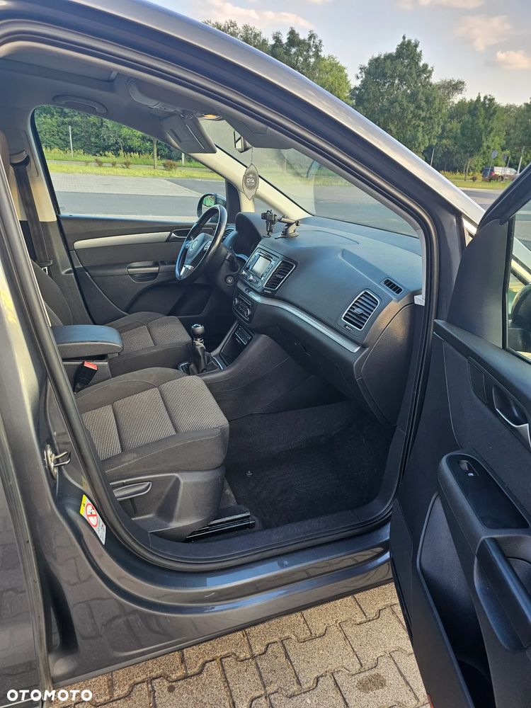 Volkswagen Sharan 2.0 TDI Comfortline - 24