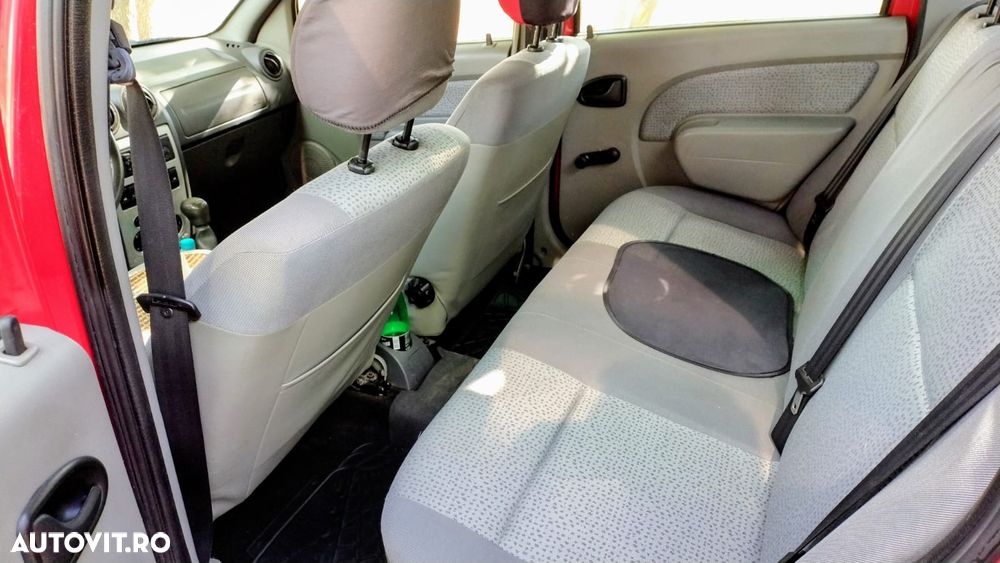 Dacia Logan - 5