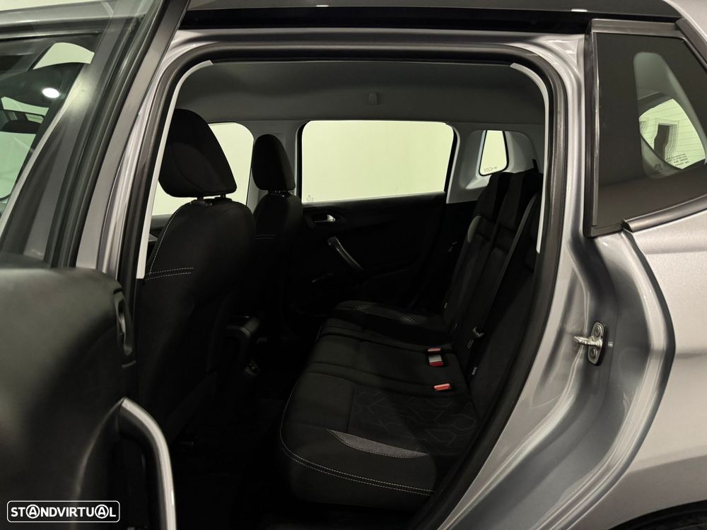 Peugeot 2008 1.6 BlueHDi Active - 28
