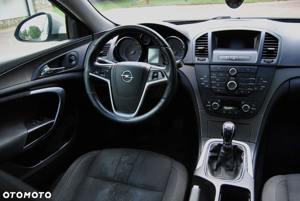 Opel Insignia 2.0 CDTI Cosmo - 11