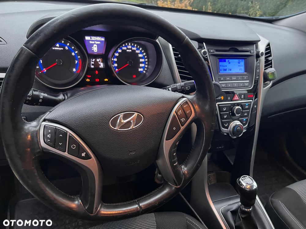 Hyundai i30 1.4 Comfort - 12