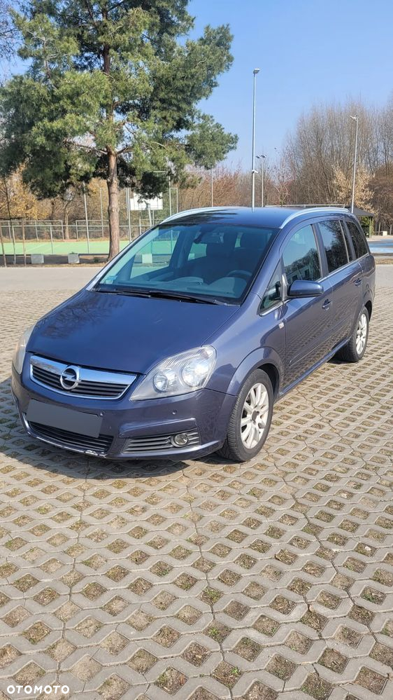 Opel Zafira 1.9 CDTI Cosmo - 19