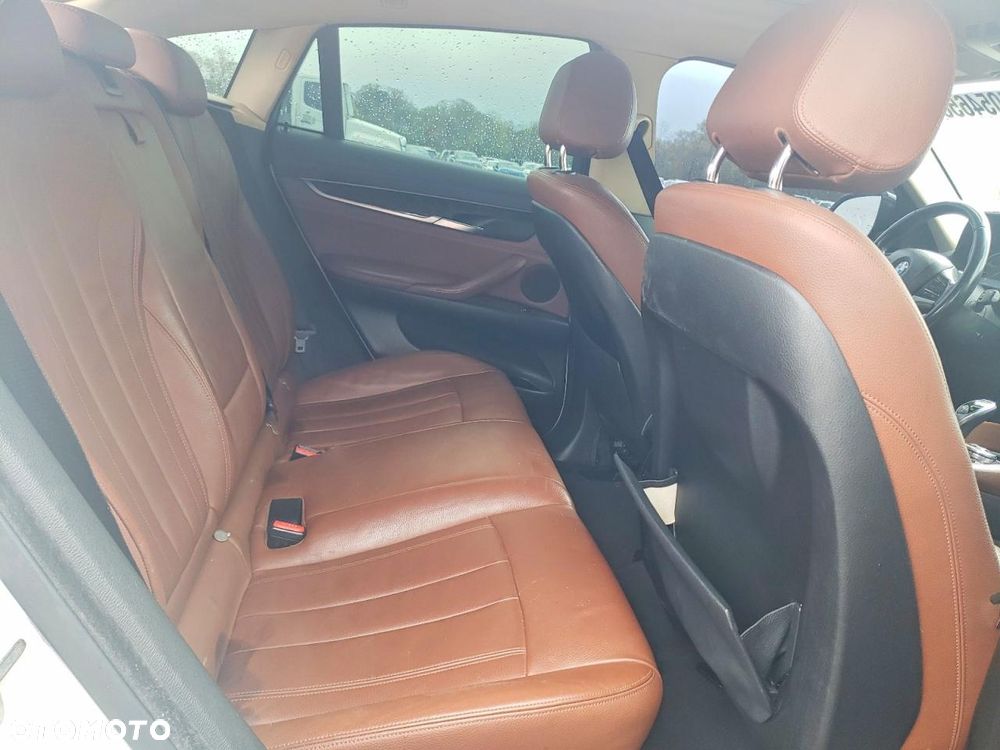 BMW X6 xDrive35i Performance M Paket - 11