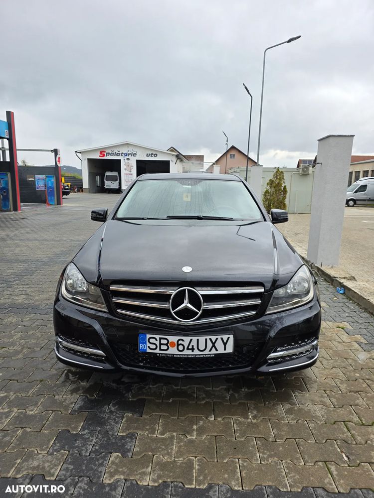 Mercedes-Benz C 180 BlueEFFICIENCY 7G-TRONIC Avantgarde - 1