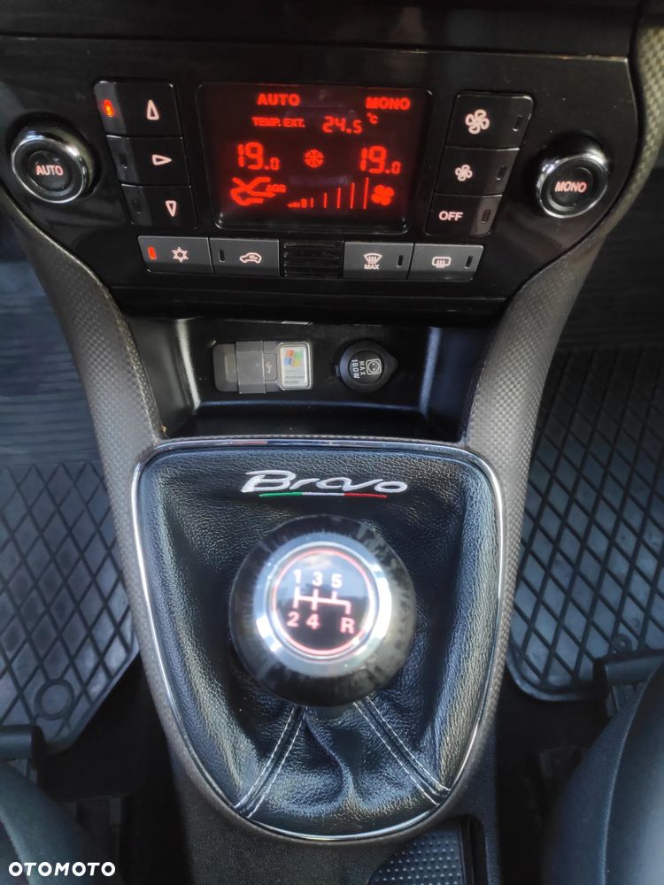 Fiat Bravo 1.9 Multijet Estiva Blue&Me - 13