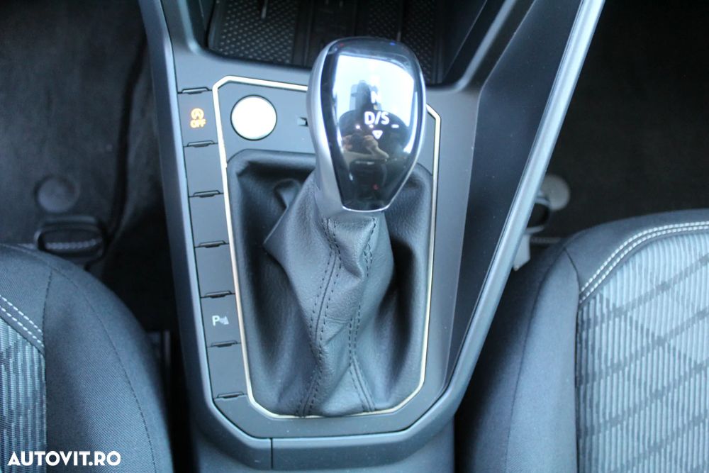 Volkswagen Taigo 1.0 TSI DSG R-Line - 22