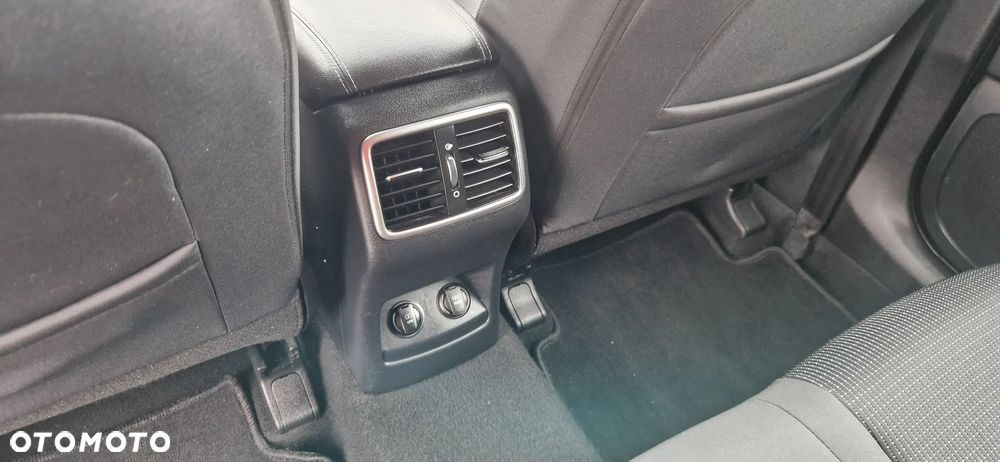 Kia Sportage 1.7 CRDI Business Line L 2WD - 25