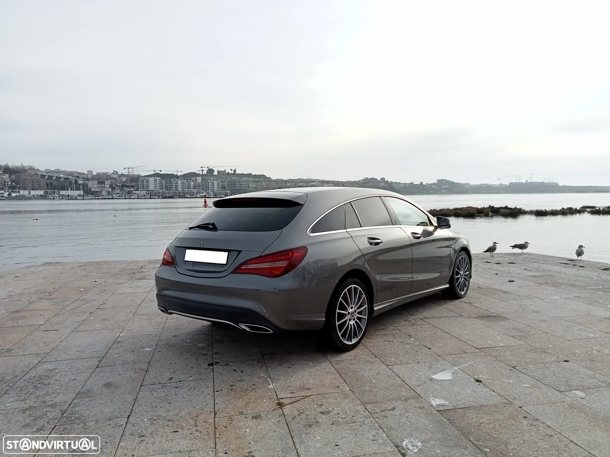 Mercedes-Benz CLA 180 Shooting Brake d 7G-DCT Urban - 12