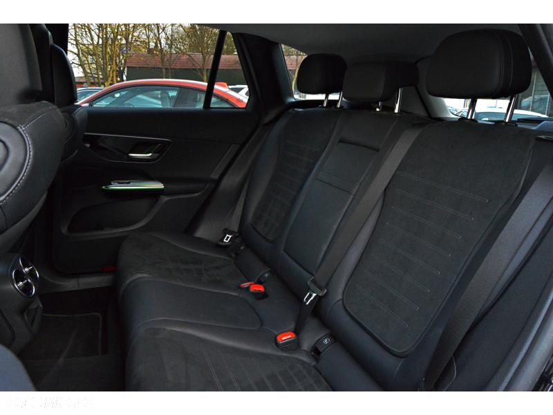 Mercedes-Benz GLC 300 e 4-Matic Avantgarde - 8