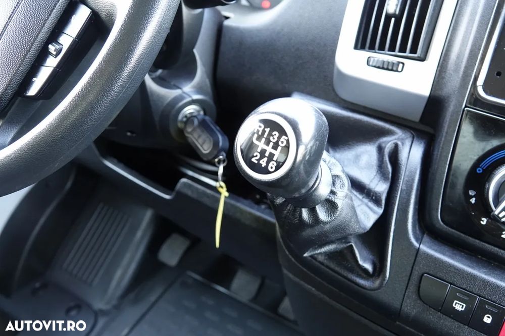 Fiat DUCATO MAXI / CONTAINER / 750 KG LIFT / GVWR: 3500 KG / MANUAL / 2021 - 31