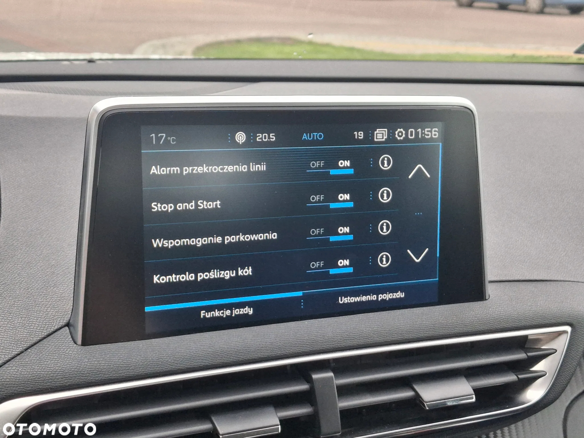 Peugeot 3008 1.2 PureTech GPF Allure S&S EAT8 - 14