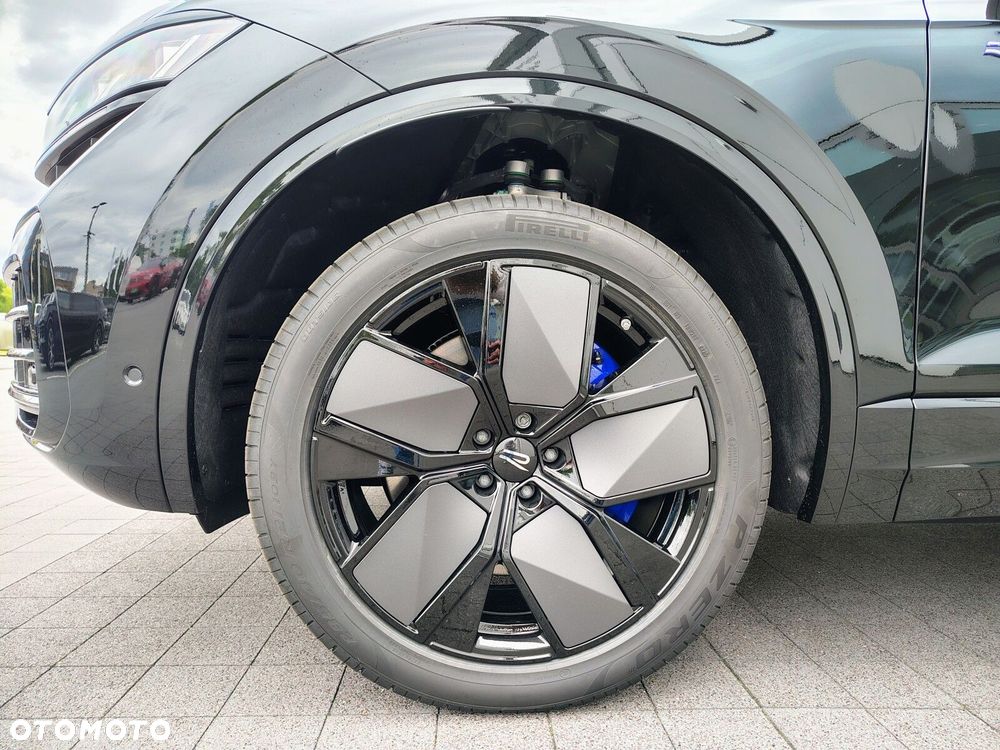 Volkswagen Touareg - 8