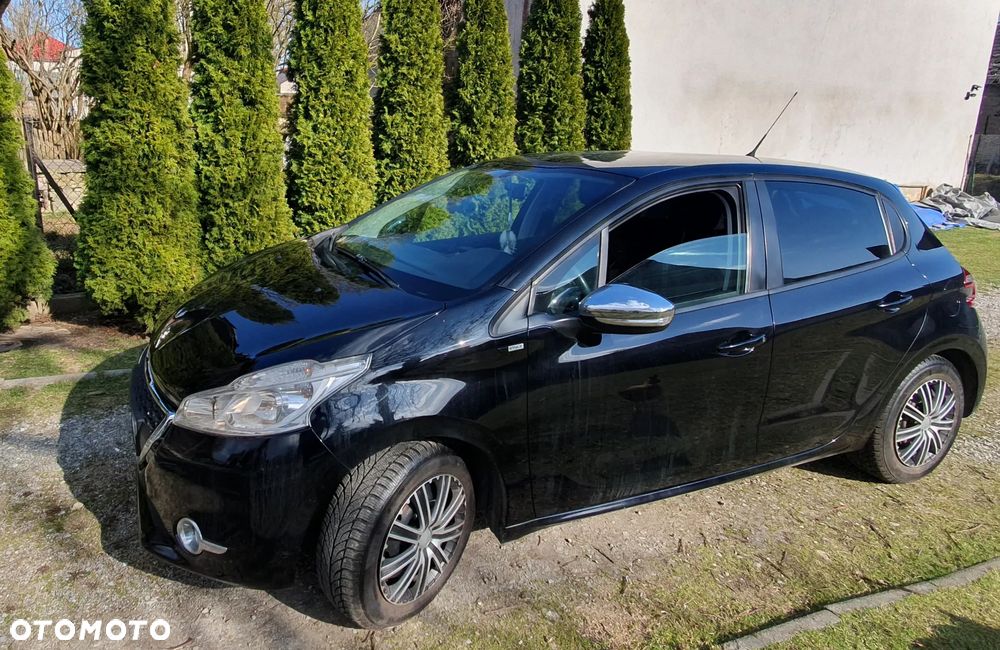 Peugeot 208 1.2 PureTech Style - 1