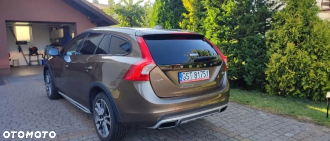 Volvo V60 D4 - 3