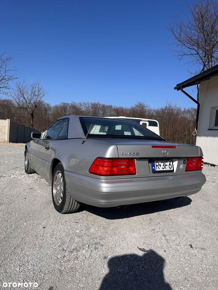 Mercedes-Benz SL - 18