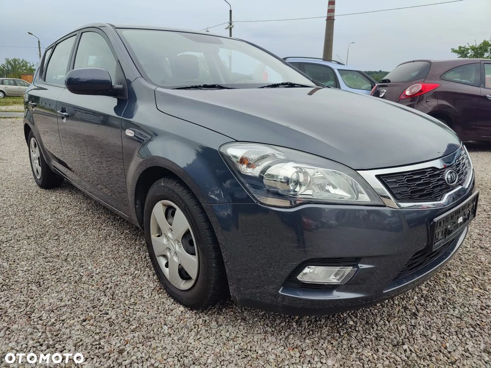 Kia Ceed - 20