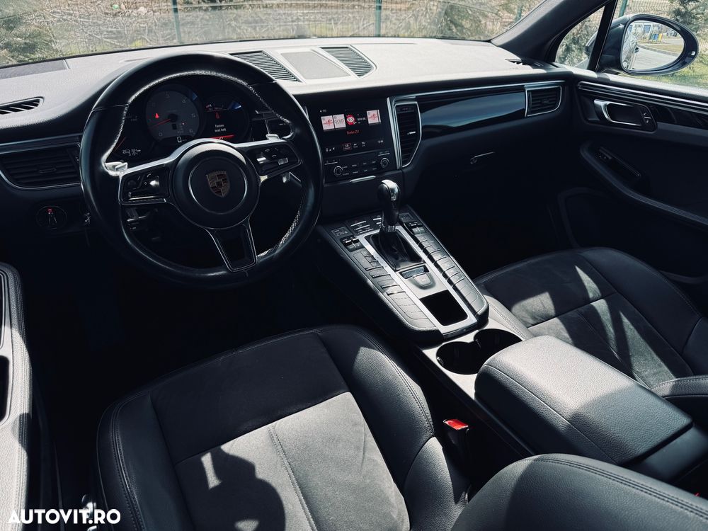 Porsche Macan - 13
