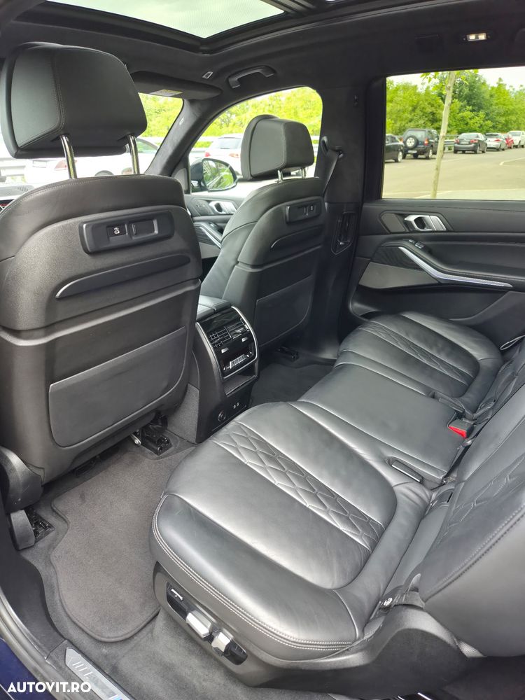 BMW X7 - 9