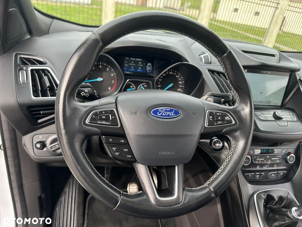 Ford Kuga 1.5 EcoBoost 2x4 ST-Line - 21
