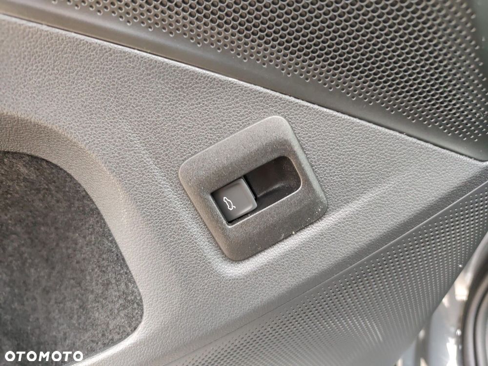 Volkswagen Tiguan - 26