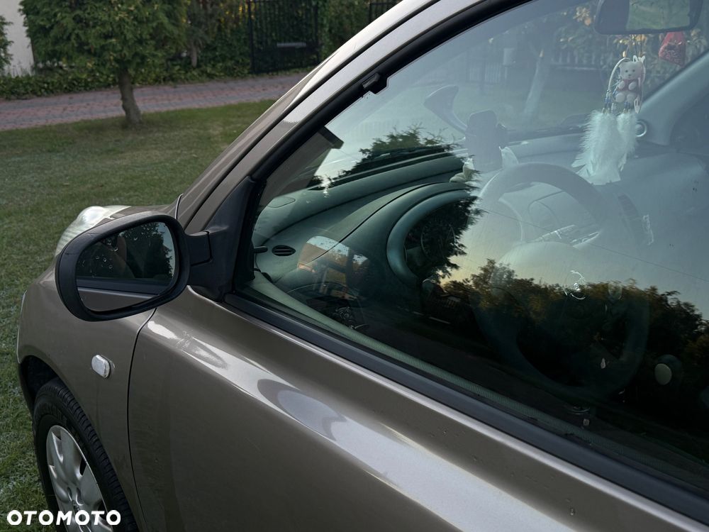 Nissan Micra - 4