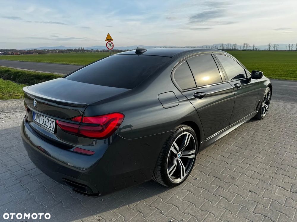 BMW Seria 7 750d xDrive - 12