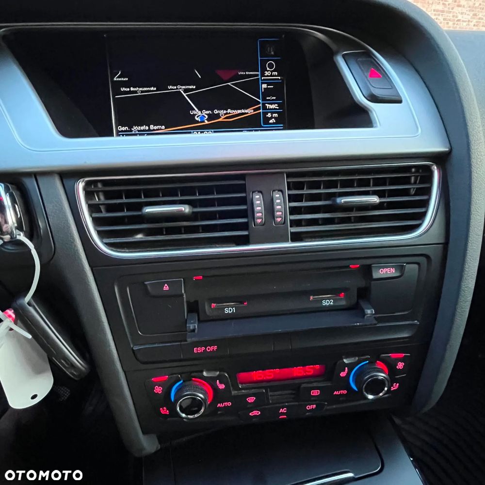 Audi A4 Avant 2.0 TDI DPF quattro S line Sportpaket (plus) - 21