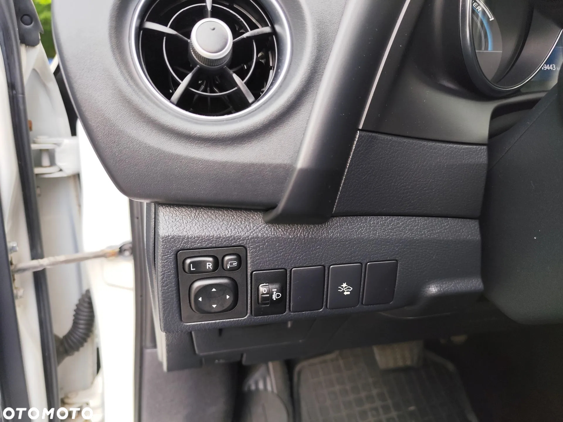 Toyota Auris 1.8 VVT-i Hybrid Automatik Touring Sports Life Plus - 14