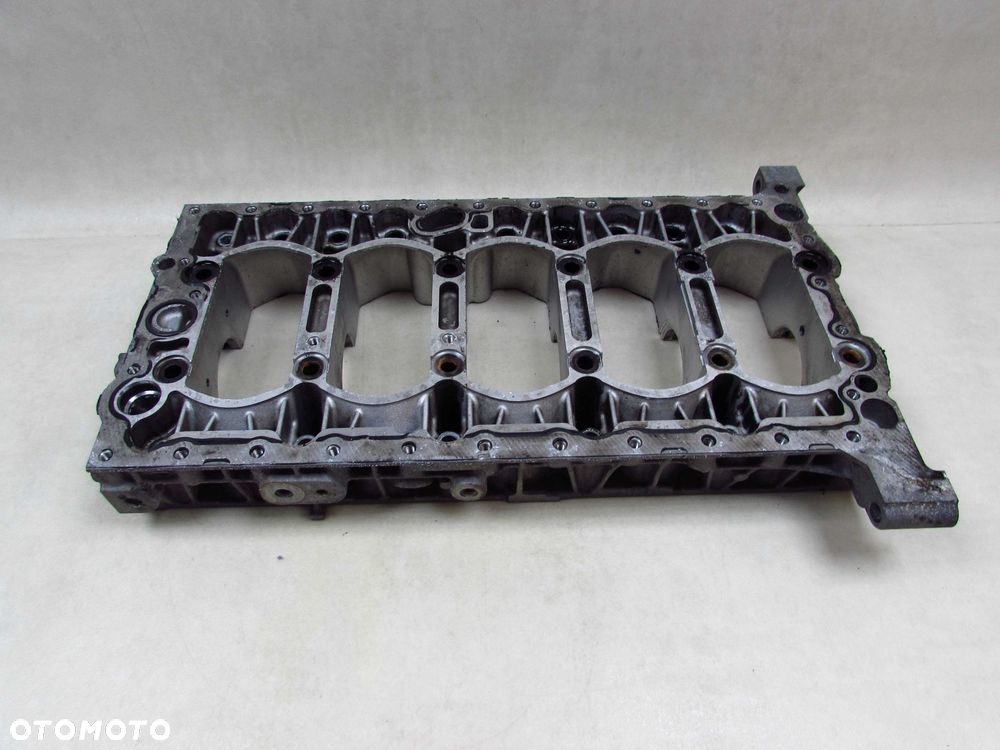 VOLVO S60 S80 V70 XC70 XC90 D5244T4/5 POLBLOK BLOK SILNIKA PODSTAWA WALU 30777886 - 2
