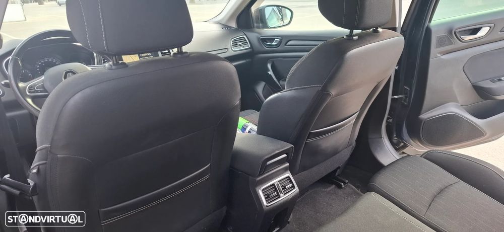 Renault Mégane Sport Tourer 1.5 dCi Limited - 16