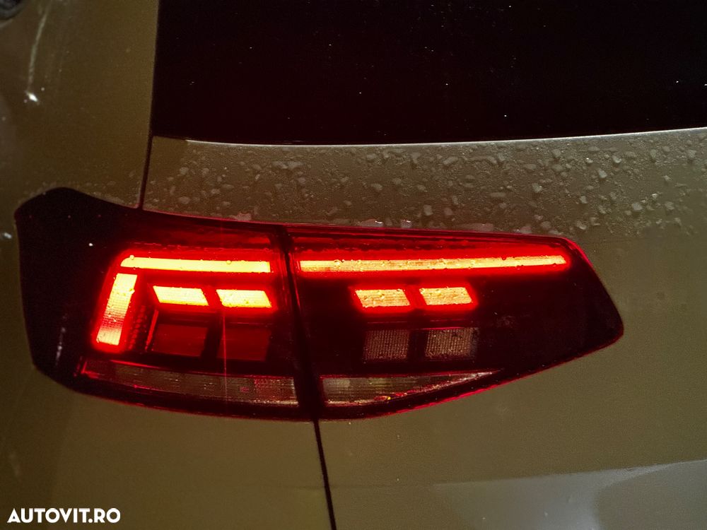 Volkswagen Passat 2.0 TDI SCR DSG Elegance - 31