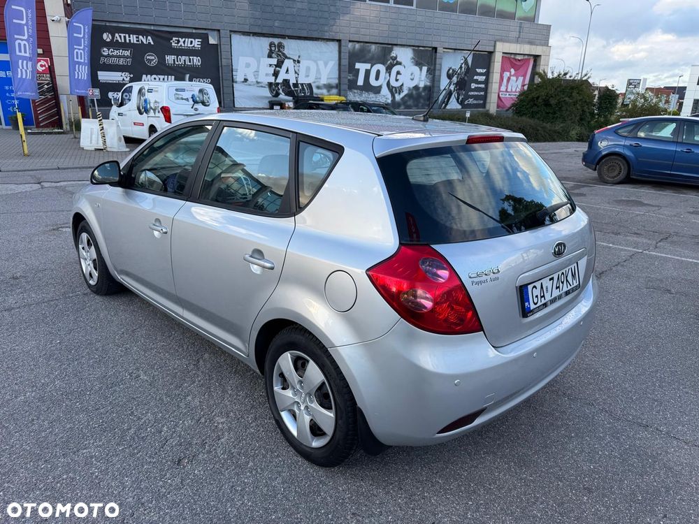 Kia Ceed 1.6 Comfort + - 3