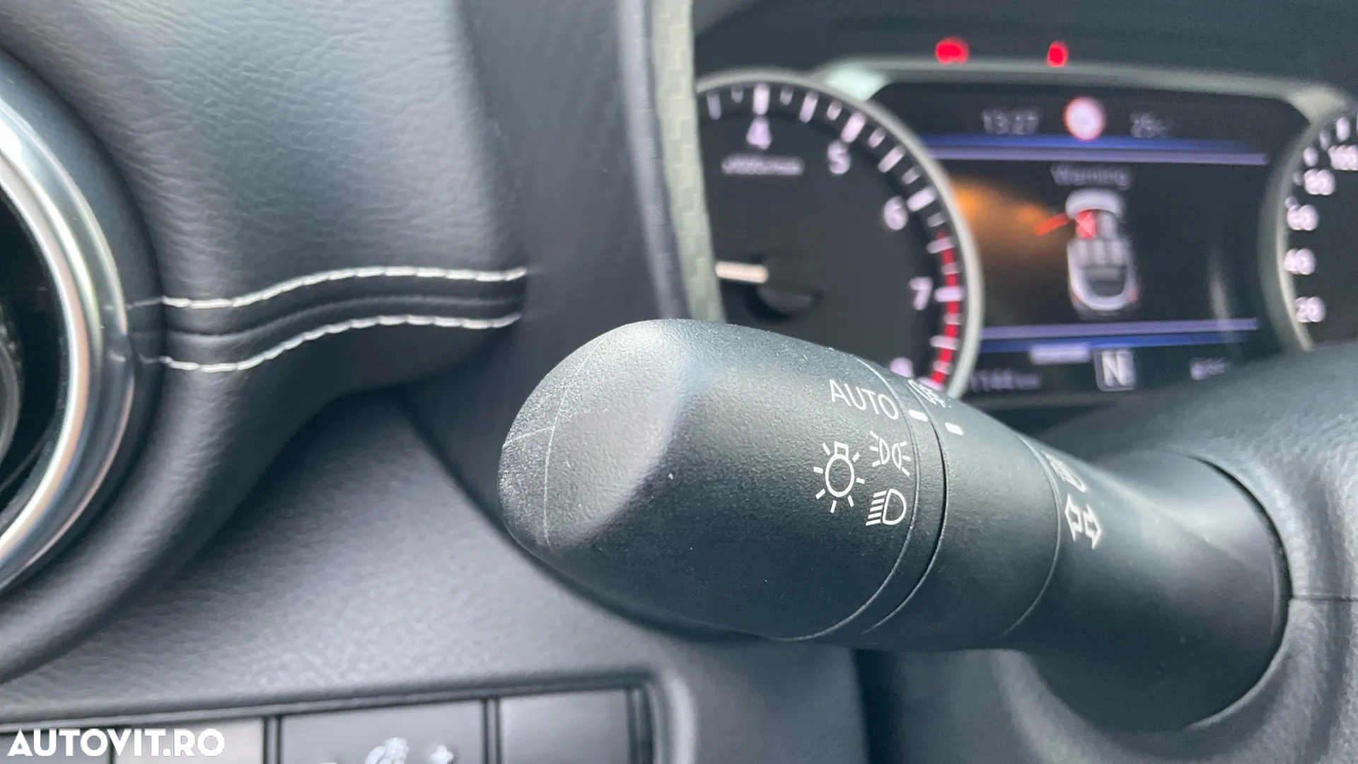 Nissan Juke DIG-T DCT N-Connecta - 33