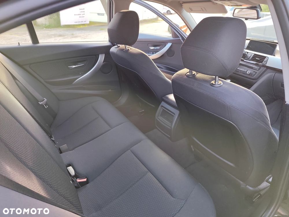 BMW Seria 3 320d - 9