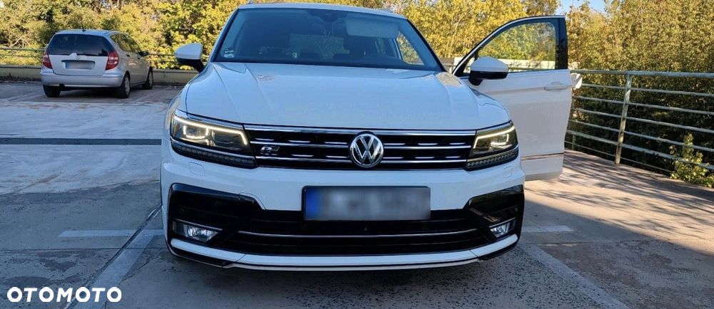 Volkswagen Tiguan - 1