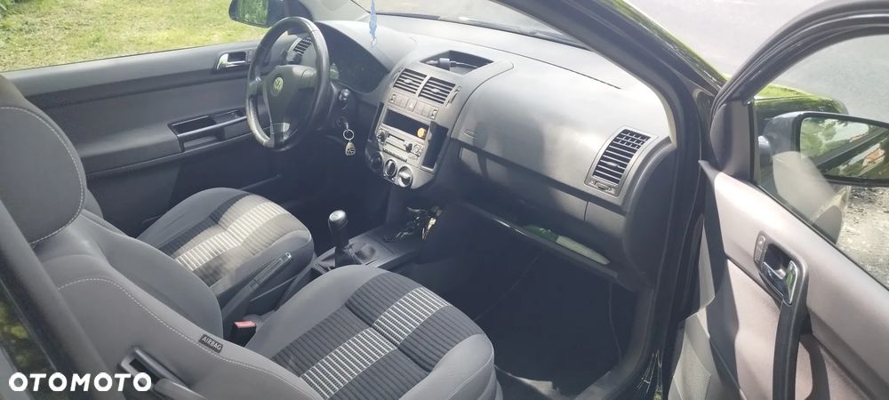 Volkswagen Polo 1.4 16V Comfortline - 3