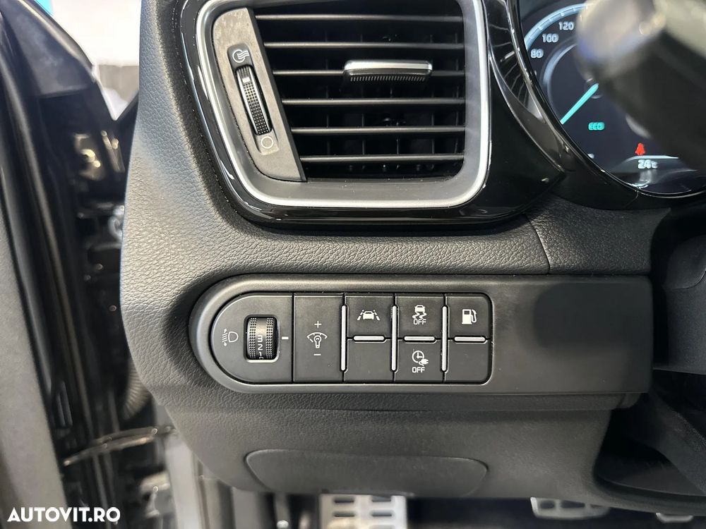 Kia XCeed - 15