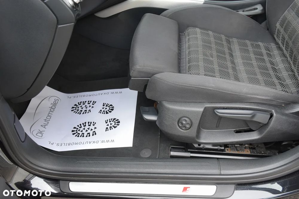 Audi A4 Avant 2.0 TDI DPF S line Sportpaket - 22