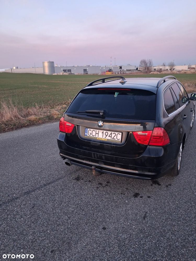 BMW Seria 3 318d DPF Edition Exclusive - 4