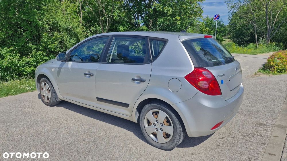 Kia Ceed 1.4 Comfort - 3