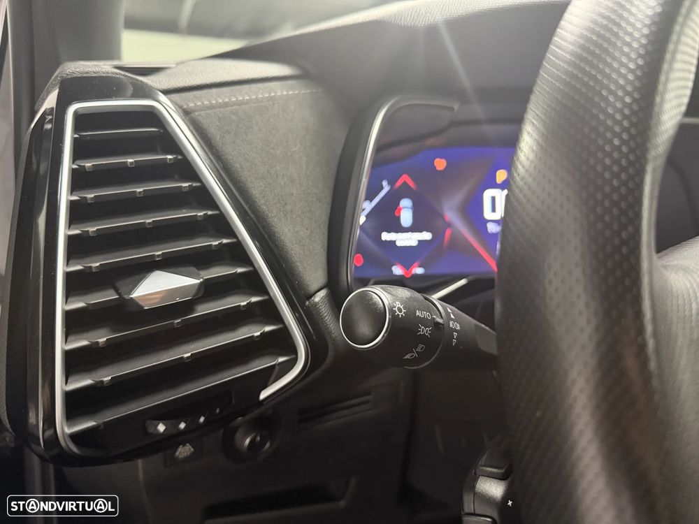 DS DS7 Crossback PureTech 130 Aut. Performance Line + - 17