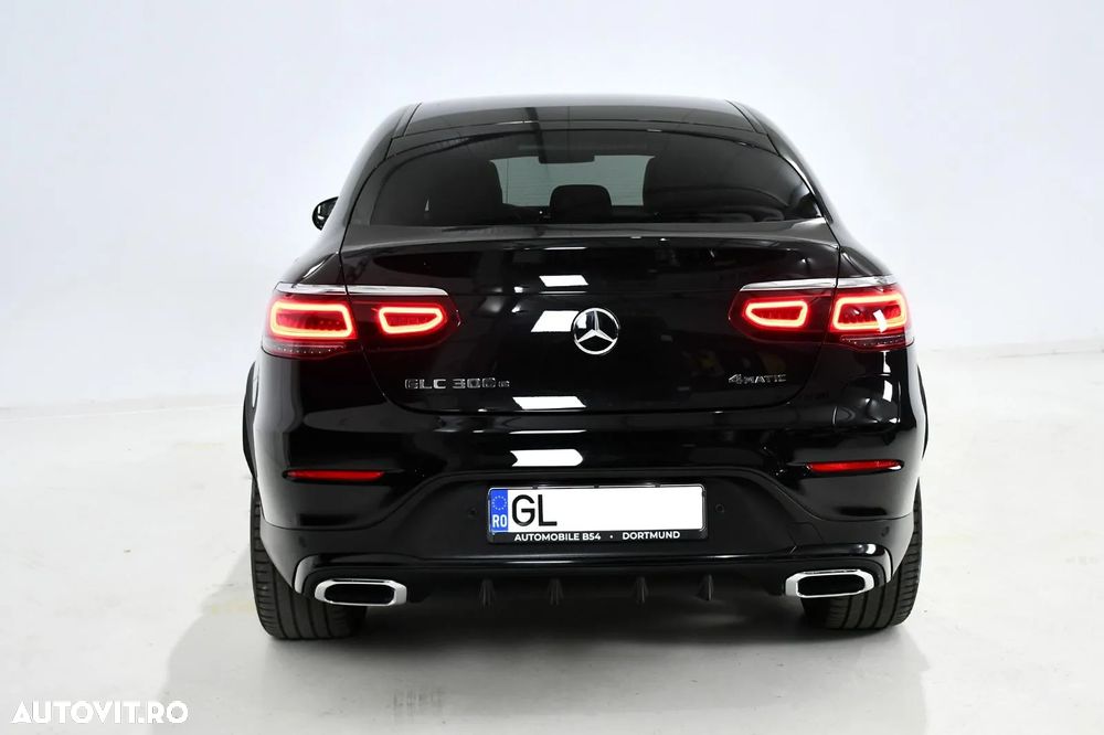 Mercedes-Benz GLC Coupe 300 e 4MATIC - 24