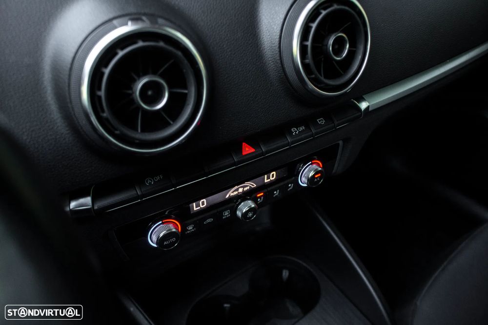 Audi A3 1.6 TDI Attraction - 22