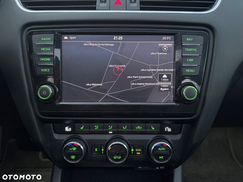 Skoda Octavia 2.0 TSI (Green tec) DSG RS - 16